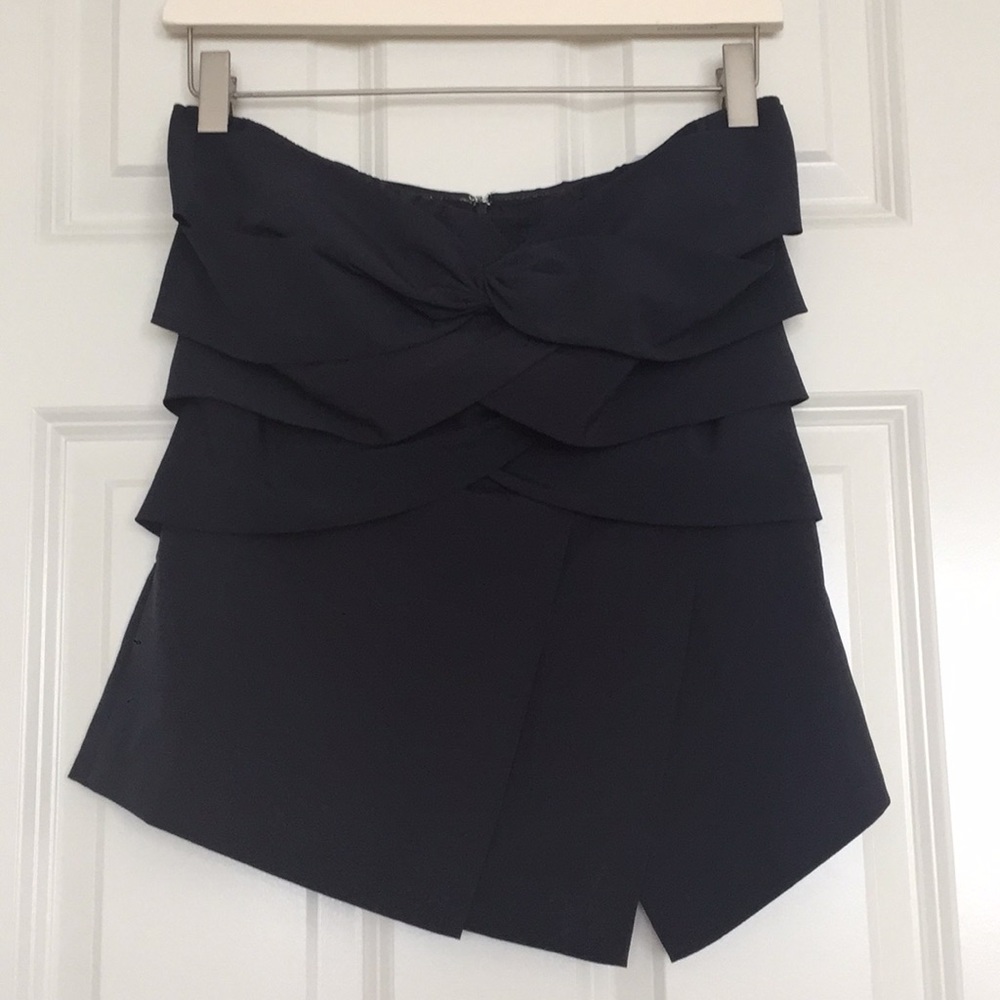 Strapless top